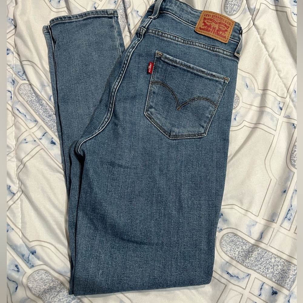 levis Jean  size 28
